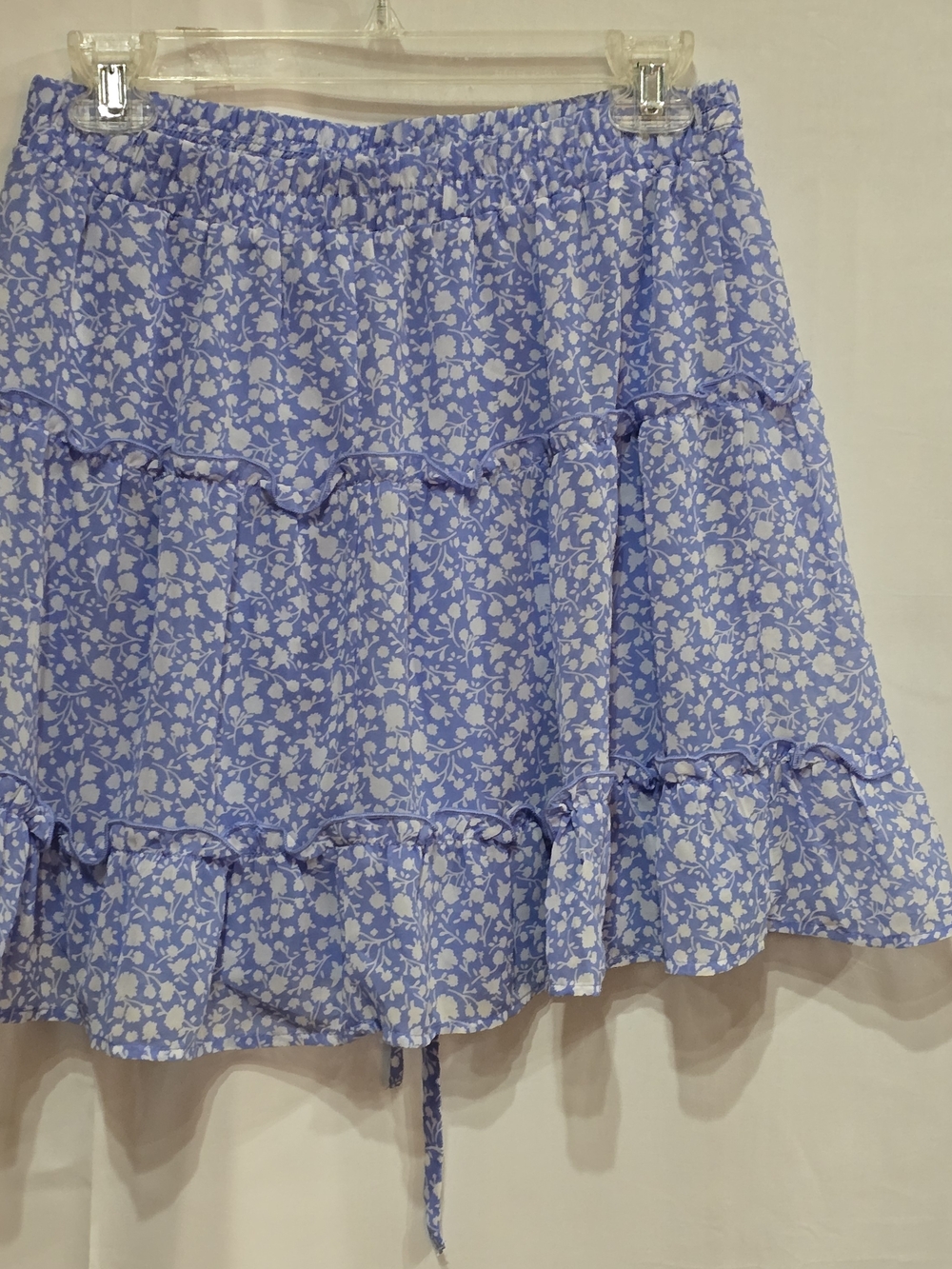 Sienna Sky Blue and White Floral Tiered Mini Skirt "Beachy Vibe" L NWT - Picture 4 of 10